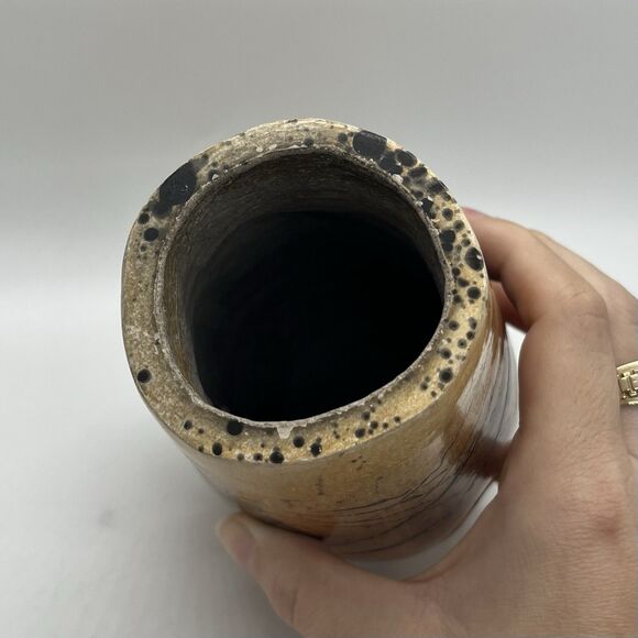 Vintage Signed Art Pottery Vase Vessel 4.5” Clay Bird Signed Rustic Primitive - Picture 7 of 8